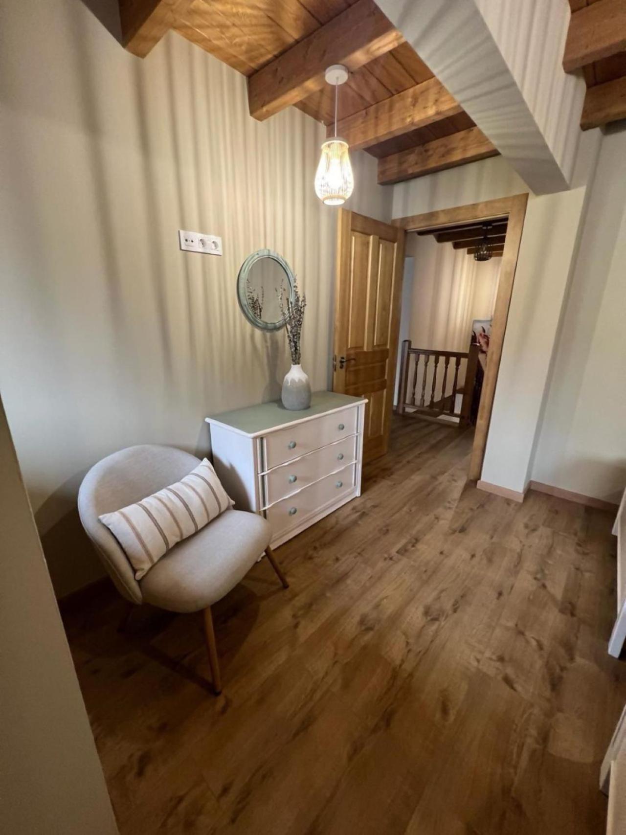 Casa Moises En Bimenes Villa ภายนอก รูปภาพ