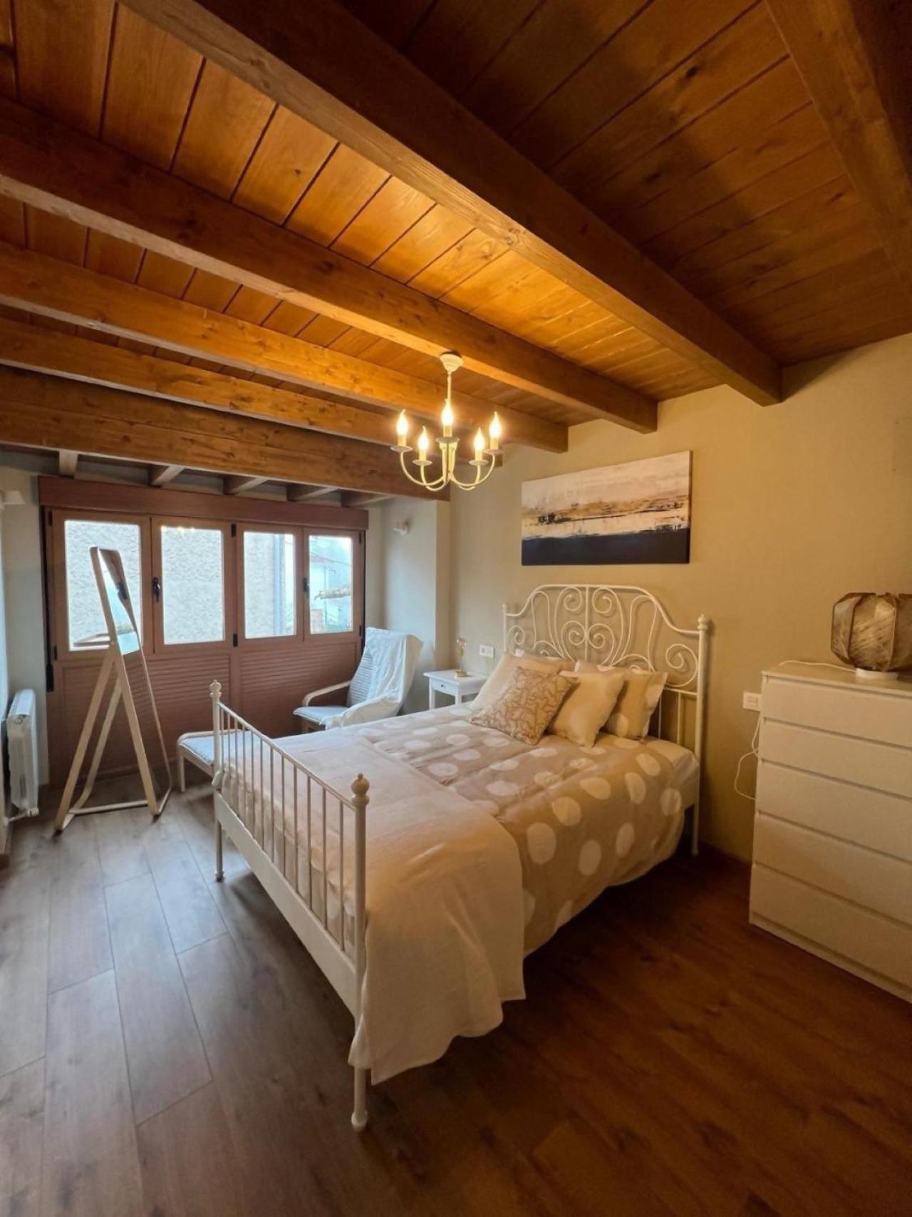 Casa Moises En Bimenes Villa ภายนอก รูปภาพ