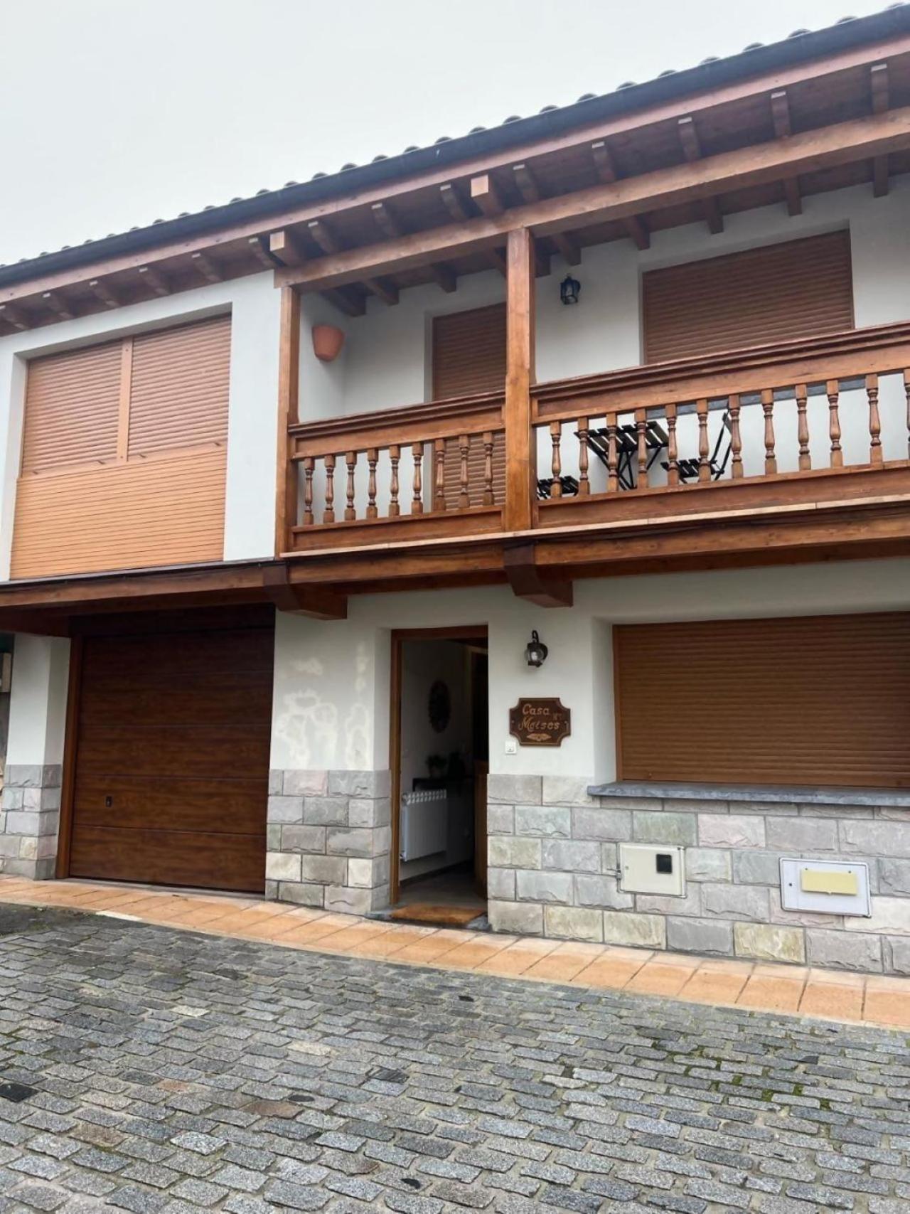 Casa Moises En Bimenes Villa ภายนอก รูปภาพ